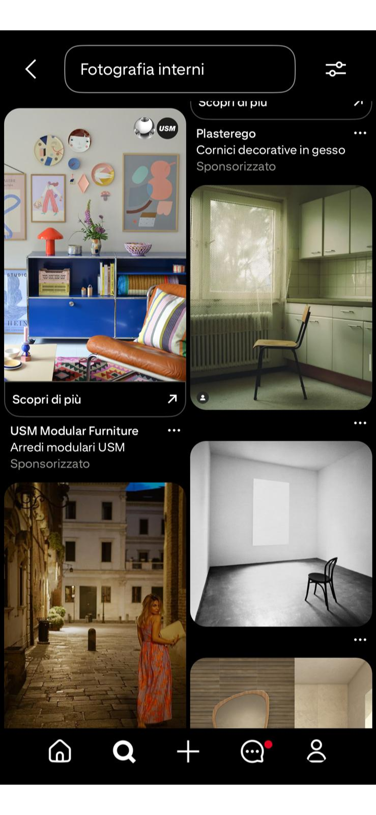 Foto della schermata di Pinterest che mostra i risultati della schermata della ricerca: "fotografia interni". tante immagini professionali di spazi interni